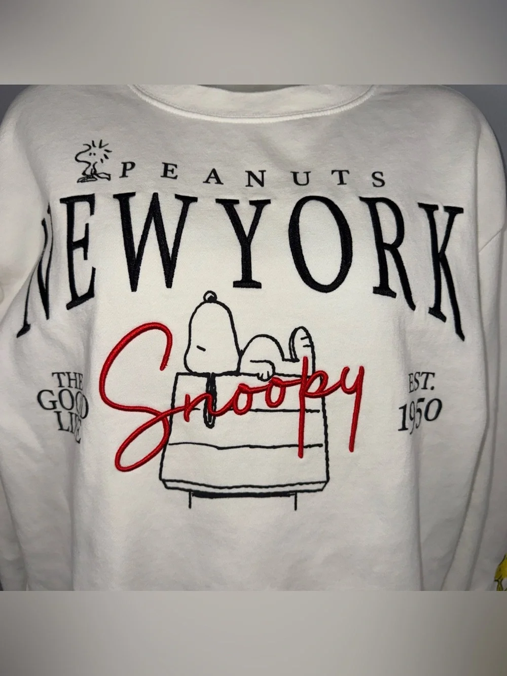 Peanuts Snoopy Embroidered Pullover Sweatshirt XL Ivory New York - Picture 2 of 8